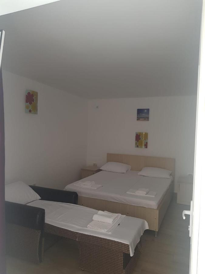 Evana House Costinesti Extérieur photo