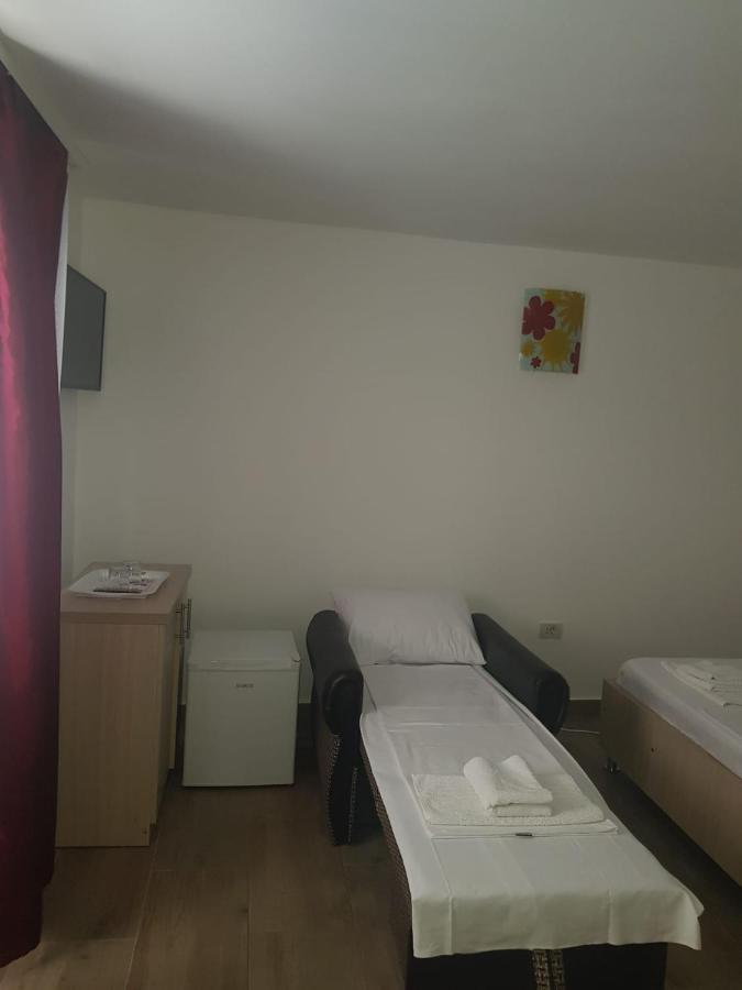 Evana House Costinesti Extérieur photo