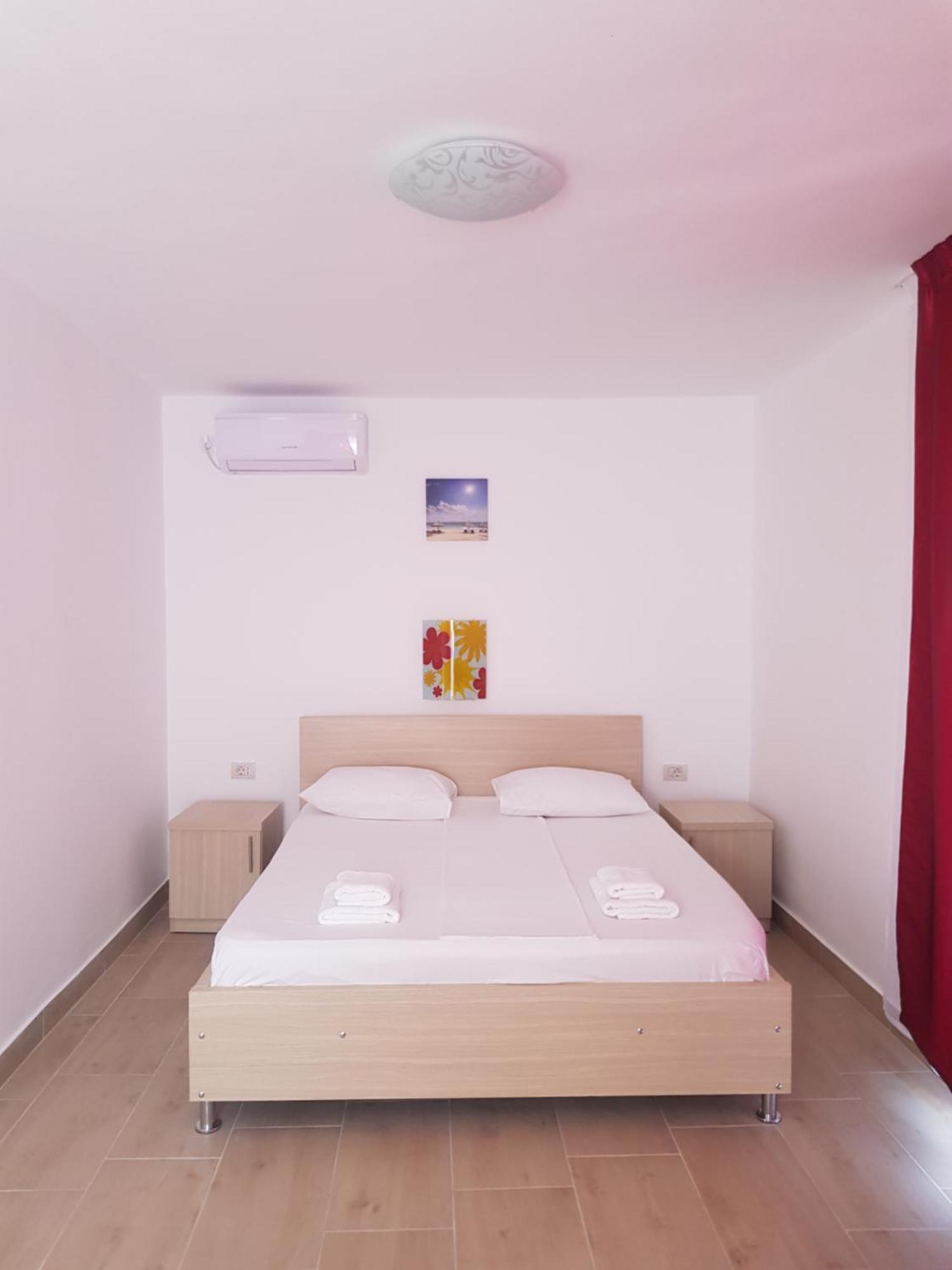 Evana House Costinesti Extérieur photo